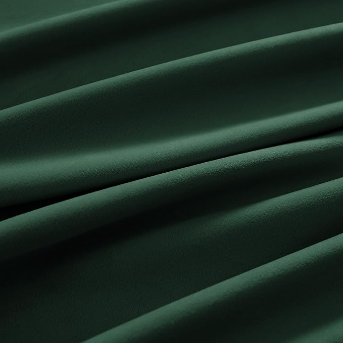 nanbowang Dark Green Velvet Curtains - 42 Inches Width 96 Inches Long Soft Curtain Rod Pocket Thermal Insulated Window Treatment for Bedroom 2 Panels