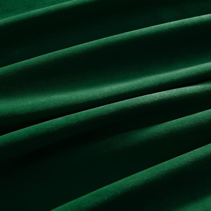 nanbowang Green Velvet Curtains - 42 Inches Width 72 Inches Long Soft Curtain Rod Pocket Thermal Insulated Drapes Window Treatment for Bedroom 2 Panels
