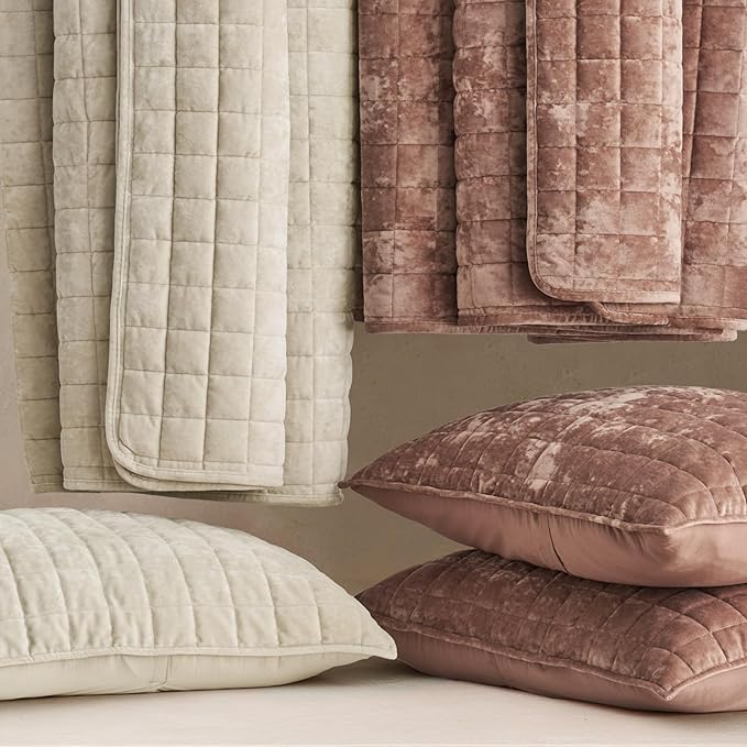 RECYCO Luxury Velvet Quilt King Size Bedding Set, Ultra Soft Velvet Comforter Set, Lightweight Quilted Channel Box Stitch Oversized Bedspread Coverlet for All Season, with 2 Shams, Terracotta Clay