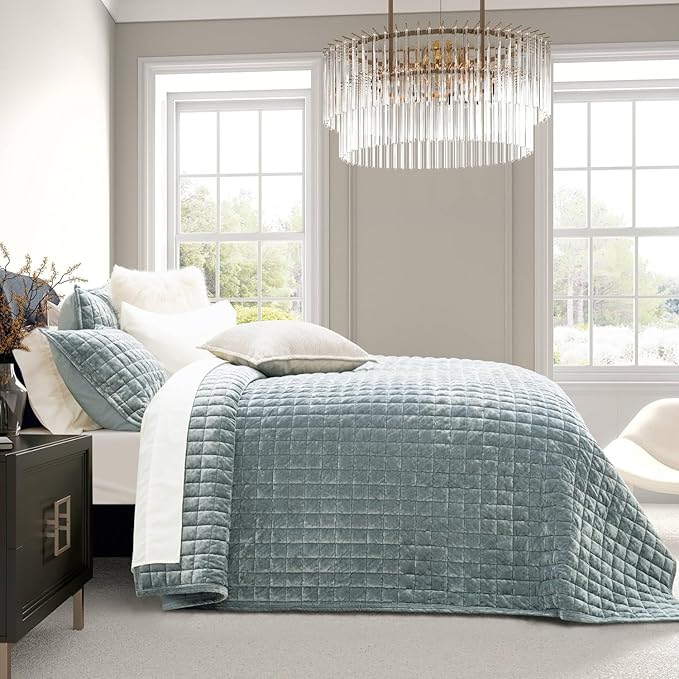RECYCO Luxury Velvet Quilt Set Twin/Twin XL Size Bedding Sets, Ultra Soft Velvet Comforter Set, Lightweight Channel Box Stitch Oversized Bedspread Coverlet for All Season, with 1 Sham, Blue Linen