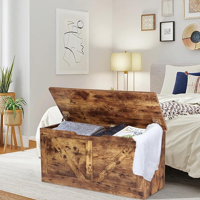 Timberer 39.4" Storage Chest, Wooden Storage Bench, Large Storage Trunk with 2 Safety Hinges, Entryway Shoes Bench for Living Room, Bedroom, Rustic Brown