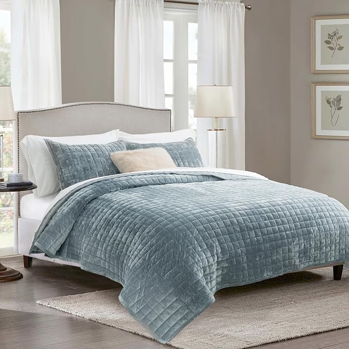 RECYCO Luxury Velvet Quilt Set Twin/Twin XL Size Bedding Sets, Ultra Soft Velvet Comforter Set, Lightweight Channel Box Stitch Oversized Bedspread Coverlet for All Season, with 1 Sham, Blue Linen