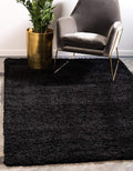 Unique Loom Solid Shag Collection Area Rug (4' 1" x 6' 1" Rectangle, Jet Black)
