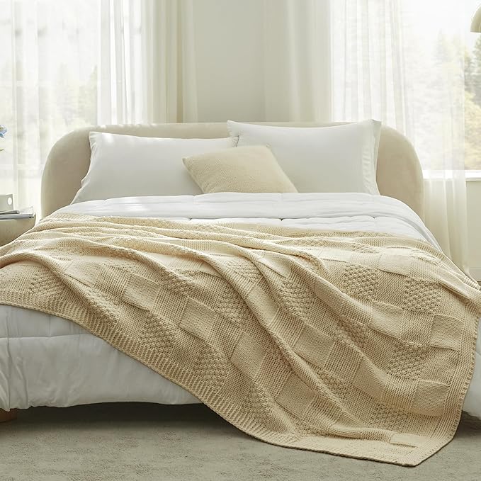 Amélie Home Checkered Chenille Knit Throw Blanket for Couch, Classic Texture Decorative Soft Blanket for Sofa, Chair & Bedroom, 50"x60", Beige