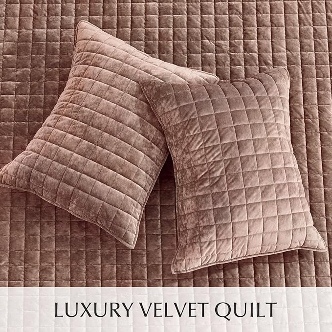 RECYCO Luxury Velvet Quilt King Size Bedding Set, Ultra Soft Velvet Comforter Set, Lightweight Quilted Channel Box Stitch Oversized Bedspread Coverlet for All Season, with 2 Shams, Terracotta Clay