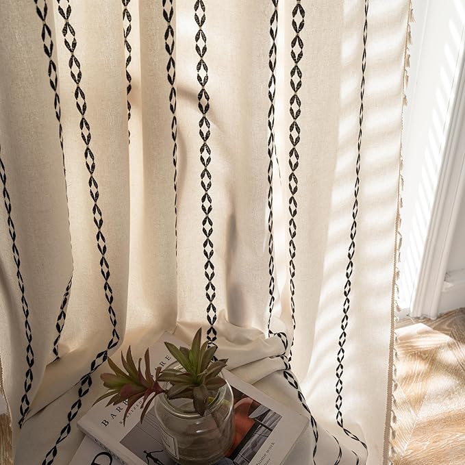 Sutuo Home Boho Curtains for Bedroom Living Room 90 Inches Long, White and Black Bohemian Curtain, Light Filtering Country Rustic Semi Blackout Farmhouse Drape Top Rod Pocket, 1 Panel W52 x L90
