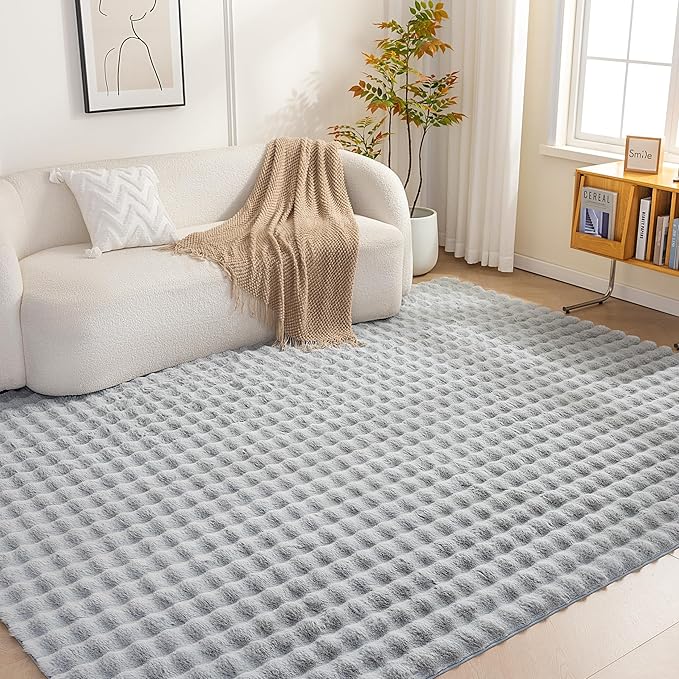 Amazon Basics Indoor Area Rug, 3D Bubble Washable Home Decor Carpet for Living Room, Bedroom, 8' W × 10' L, Grey